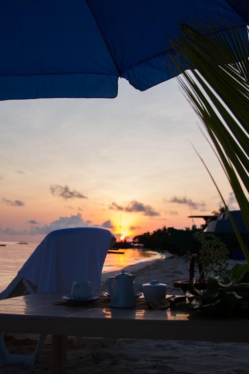 Alvi Star Inn Thulhaadhoo Exterior photo